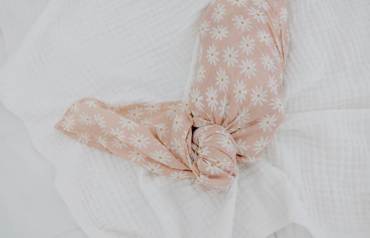 Wren Muslin Swaddle - Daisy Floral
